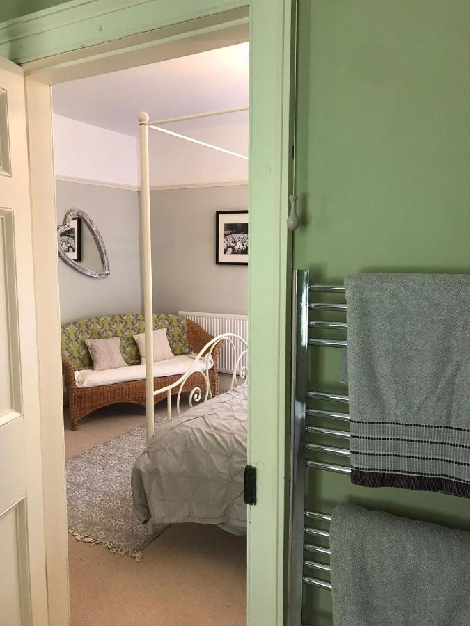 Bryn Mair Bed & Breakfast ดอลเกซเซย์ ภายนอก รูปภาพ
